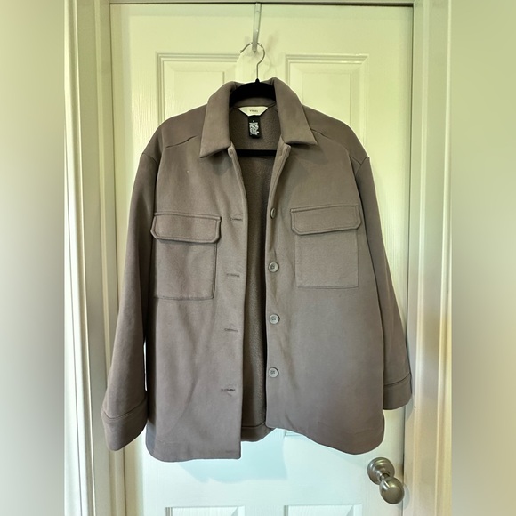 Vuori Gray Utility Jacket for Women - Picture 5 of 7